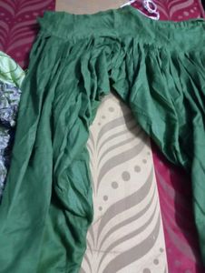 Embellished Green Chevron Print Kurta by one get 1