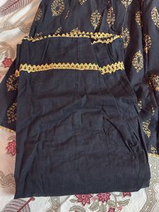 Girls Black &amp; Gold Printed Kurta Set
