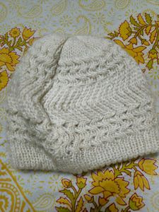 Knitted winter beanie caps for women 🤍