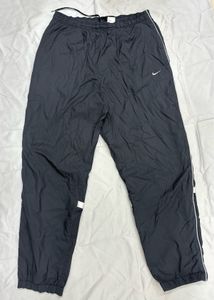 Nike Black Windbreaker Track Pants | Full Side Zip