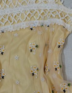 Chic Yellow Embroidered top
