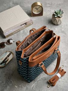 Michael Kors premium quality shoulder sling bag wi