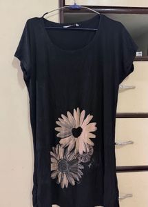Cute Daisy Print Black T-Shirt