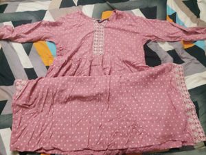 Naira cut Pink Polka Dot Kurta Set