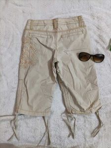 Embroidered Capris y2k 2000s