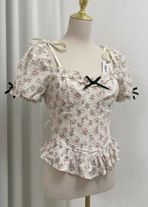 Floral Puff Sleeve Ruffle Top