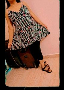 Beutiful Style Black White Strip... Floral 🌹 desi