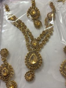 Golden Necklace &amp; Earring Set