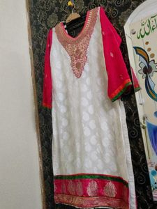 Elegant White Kurta with Pink Sleeves sets