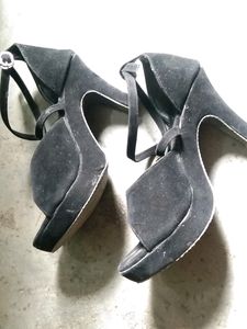 Black Solid Ankle Strap heel For Women