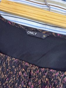 ONLY Printed Smocked Peplum Top