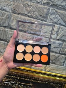Hilary Rhoda Concealer &amp; Contour Palette