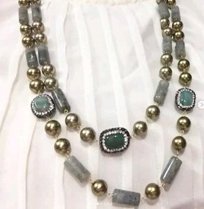 Elegant Beaded Necklace with Gemstones