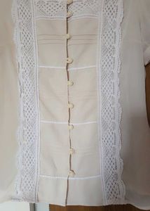 Chic Lace Trim Tunic Top
