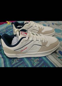 Red Tape Classic Beige Sneakers