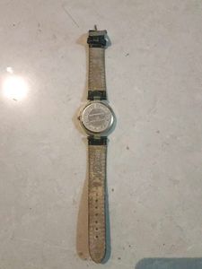 Elegant Women's Wristwatch