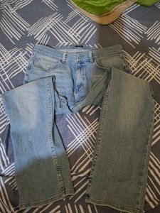Lee Jeans: Stylish &amp; Comfortable