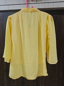 Women's Yellow Printed Top