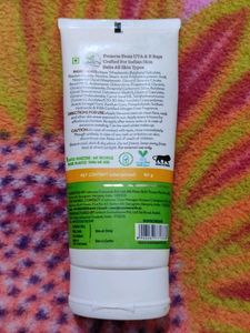 Mama Earth Ultra Light Indian Sunscreen And Nivea Gel Body Lotion Combo