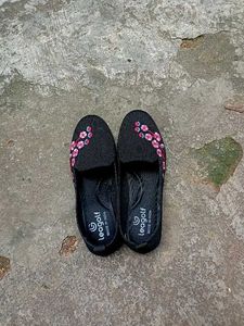 Leagolf Black Floral Ballerinas