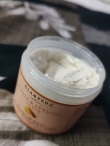 Glamveda Papaya And Apricot Scrub