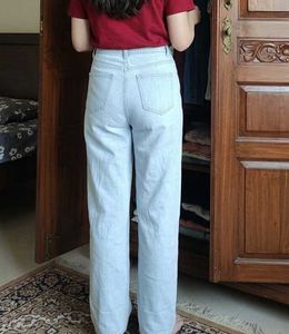this jeans is very new