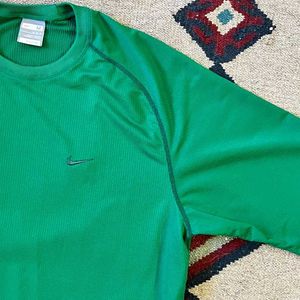 Vintage Nike Green Shoulder Down T-Shirt