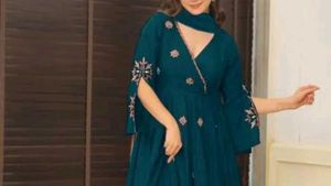New  Elegant teal kurta set with dupatta