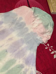 Tie-Dye Puff Sleeve Top