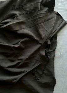 Chic Black One-Shoulder Ruffle Dress