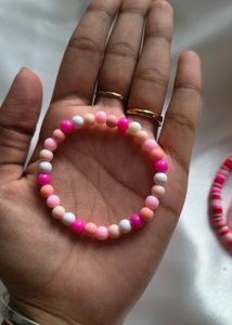 Chic Stackable Beaded Bracelets - Pink &amp; Red Tones