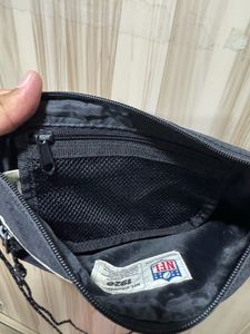 NFL 1920 Lightweight Sacoche Crossbody Bag