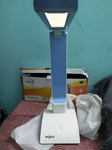 Wipro Symphony Rechargeable Led Table Lamp