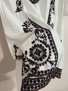 Pakistani Embroidered White Kurta