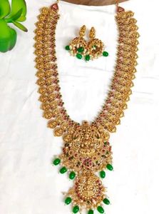 Lakshmi Kasu Haram with earrings