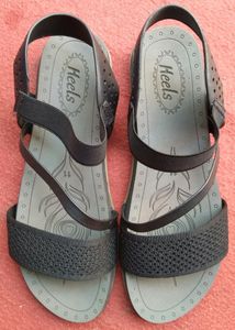 Ladies Black Casual Sandel