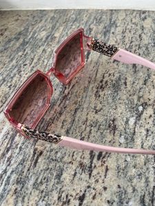 Stylish Pink Shaded Sunglasses For Women