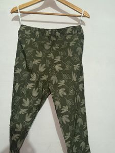 Ellie B Olive Green Leaf Print Pants – Size 12