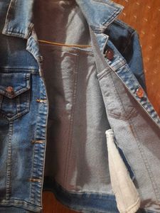 Blue casual denim jacket
