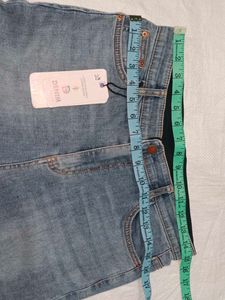 Denim Cropped Jeans