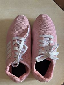 Pink Casual Lace-Up Sneakers