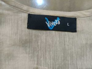 Beautiful Embroidered Kurta With Inner