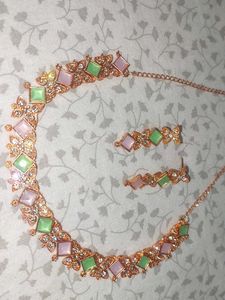 Elegant Necklace and Earring Set