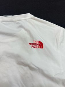 The North Face White Logo T-Shirt | Original | Siz