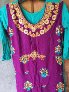 Embroidered Kurta Set New