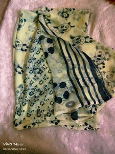 Combo of chiffon sarees..