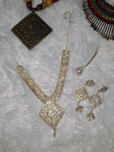 Sparkling Rhinestone Jeweellery pieces