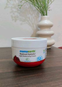 Mamaearth Beetroot Moisturizing Cream