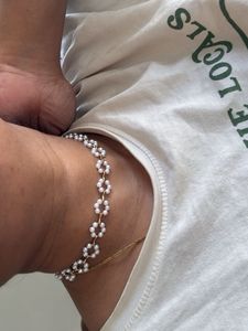 Unused Chic Pearl Flower Necklace