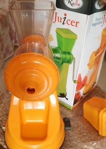 🍒STEAL DEAL🍒New VEG AND FRUIT JUICER